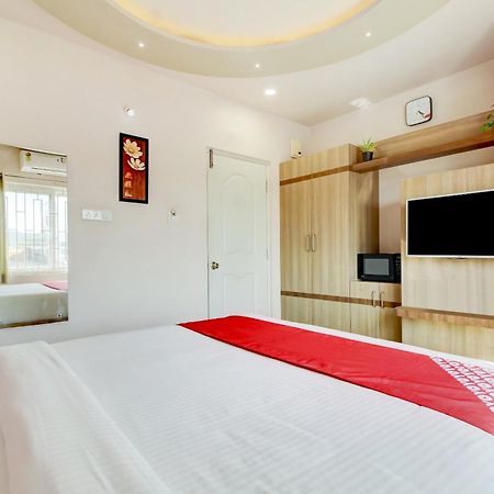 OYO 76781 Emara Boutique Hotel Bangalore Extérieur photo
